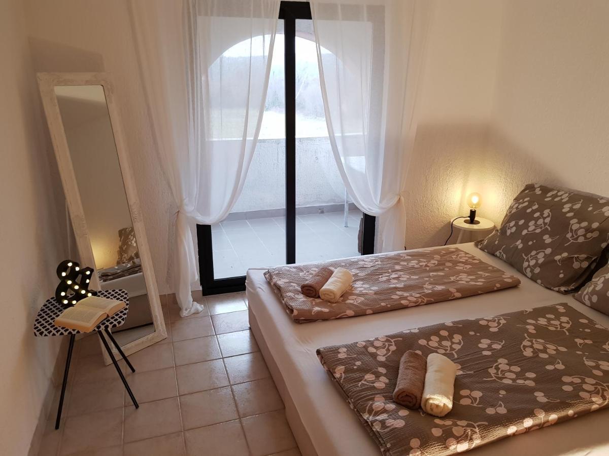 Casa Nostra II Lägenhet Funtana Exteriör bild