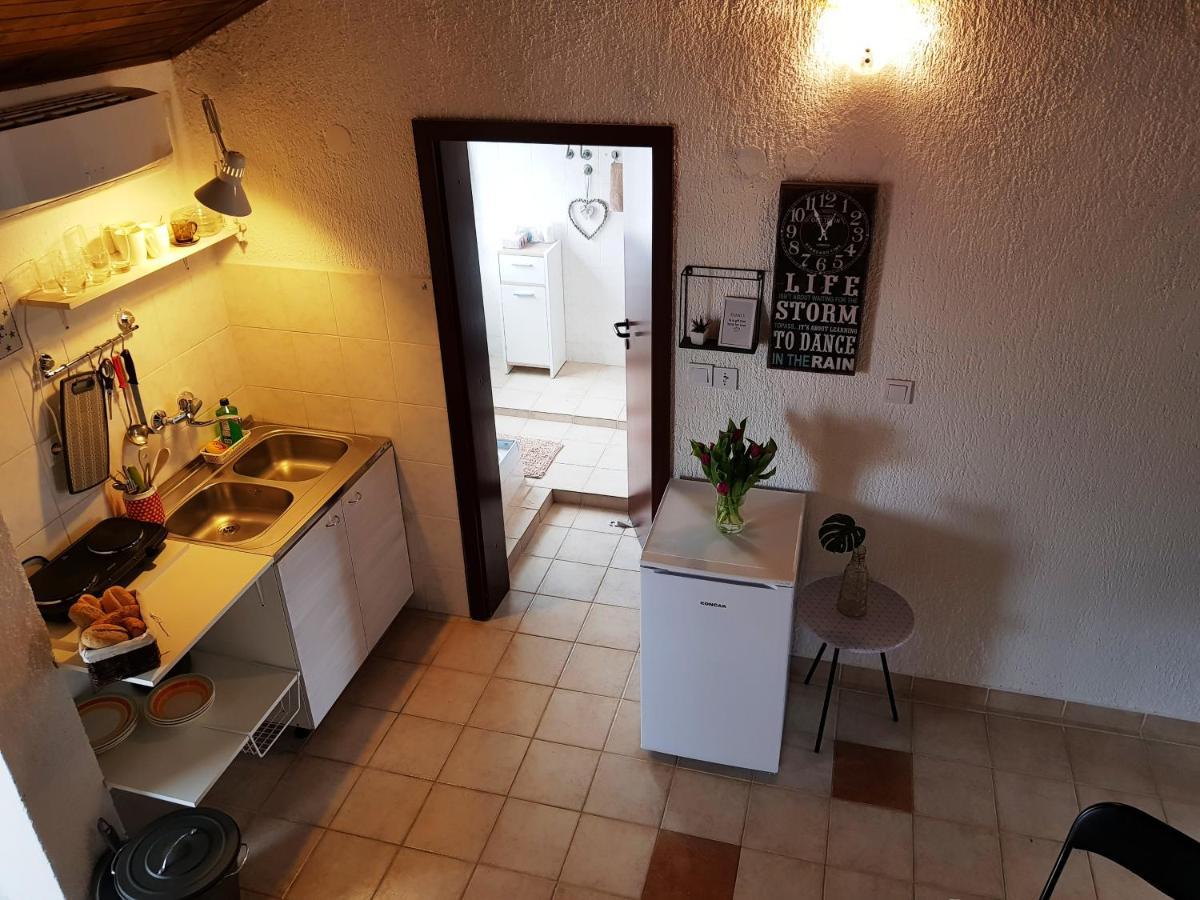 Casa Nostra II Lägenhet Funtana Exteriör bild